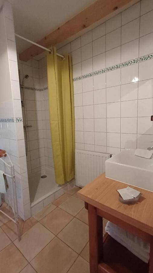 Gîte pour 4 personnes, avec jardin à Blanzac - 3