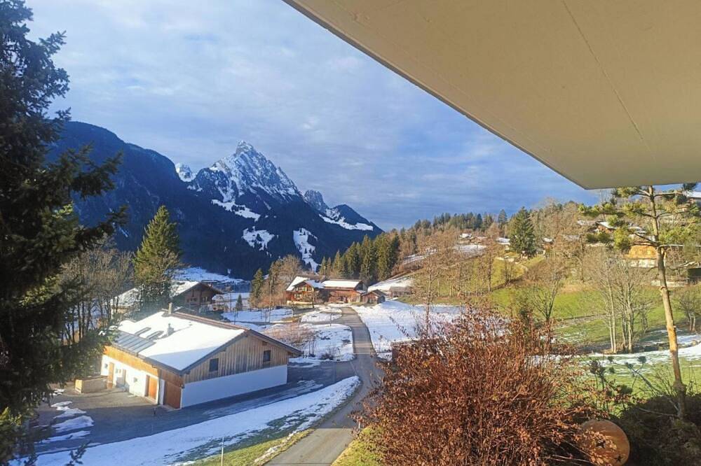 Ganze Wohnung, Malgré-tout Appartement/Fewo, Dusche oder Bad, Wc, 1 Schlafraum 2-Bettwohnung in Saanenmöser, Saanen
