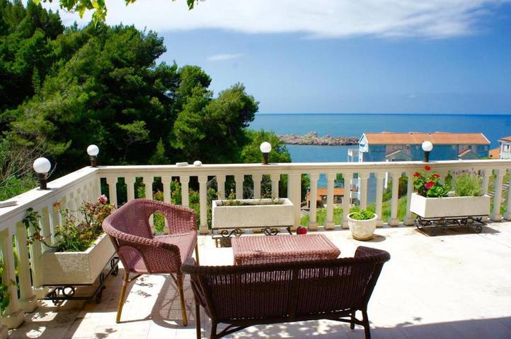 Ferienhaus für 8 Personen, mit Garten und Meerblick, mit Haustier in Montenegro - 4