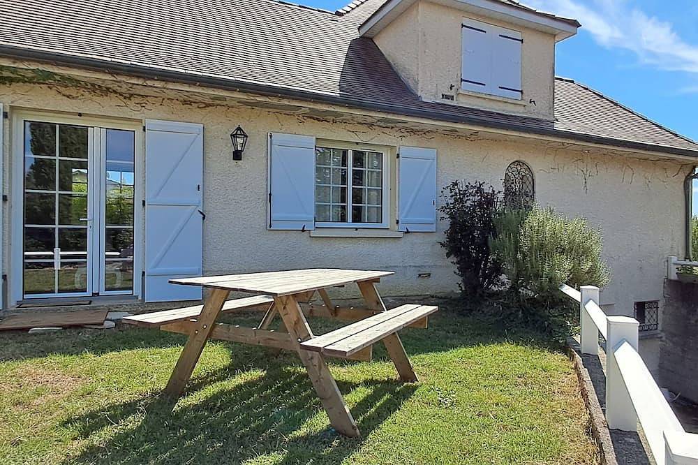 Entire apartment, Gite L'abri gascon in Auch, Gers