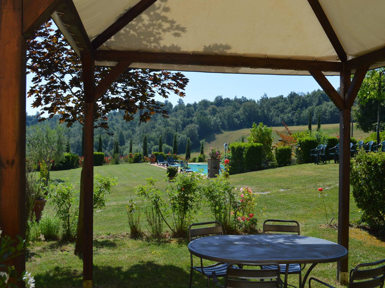 Ganze Wohnung, Charmante Wohnung mit Pool inmitten der Natur in Asciano, Siena Provinz
