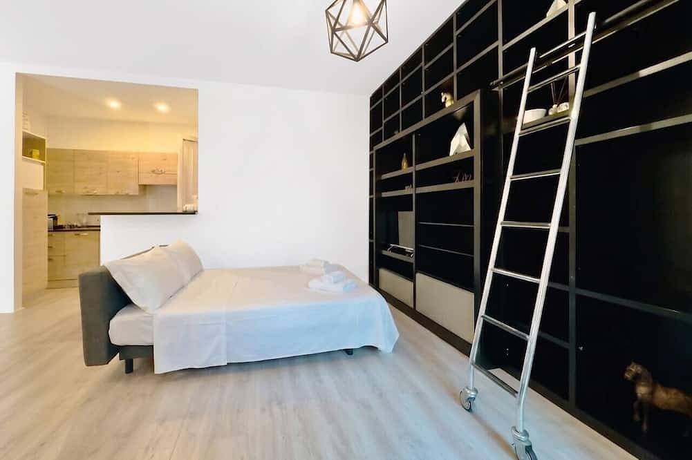 Appartamento intero, Leonardo Academy & Relax 95mq Giardini e Terrazzo in Sesto Calende, Comune di Sesto Calende