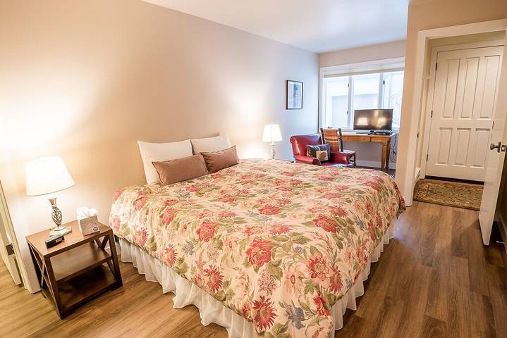 Vacation rental for 6 people, with terrace, with pets in Sun Valley ID