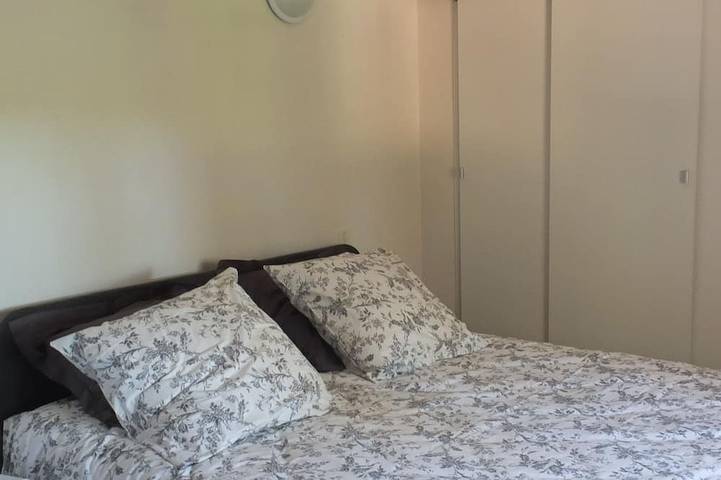 Location de vacances pour 8 personnes, avec balcon et jardin à Chassiers - 3