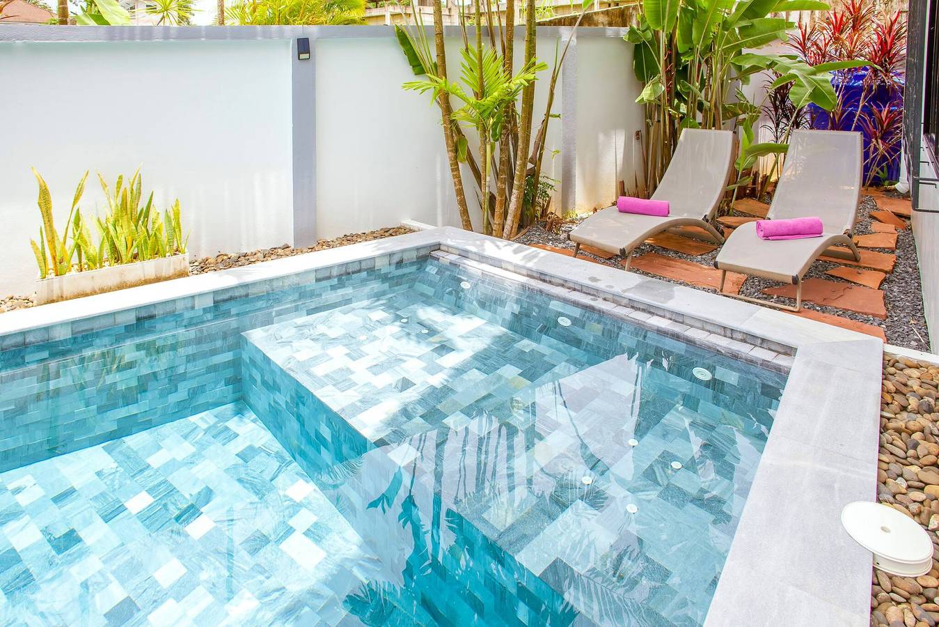 150 m from a paradise beach 3 bedrooms pool in Provincia de Krabi