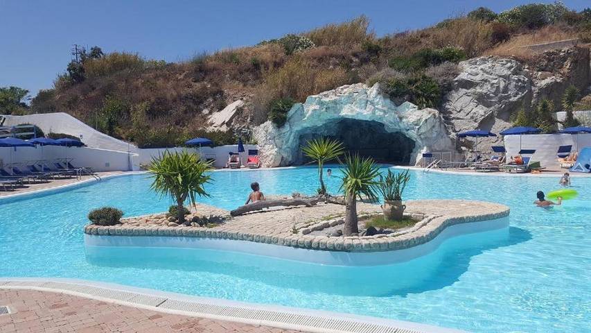 Appartamento vacanze per 6 persone, con panorama e terrazza nonché giardino, con animali domestici - 1