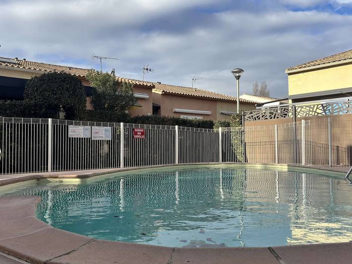Location de vacances pour 5 personnes, avec piscine et terrasse dans Office De Tourisme De Marseillan