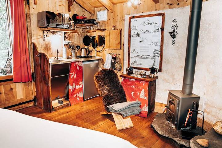 Gîte pour 2 personnes, avec jacuzzi et sauna ainsi que terrasse et jardin, animaux acceptés à Collonges-sous-Salève - 4