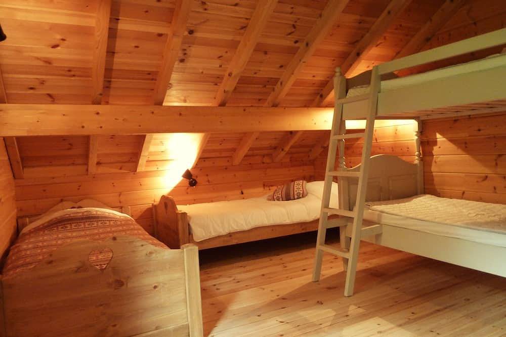 Gérardmer-Xonrupt, Chalet les Pins 2-14 pp, 5 habitaciones, sur, wifi, sauna, billar, vista de 360 ° in Xonrupt-Longemer, Parque natural regional de los Ballons des Vosges