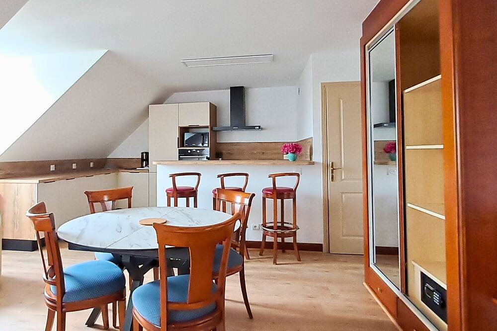 Apartamento entero, Apartment in the heart of the walled town, close to shops and restaurants. in Montreuil (Paso de Calais), Montreuil und Umgebung