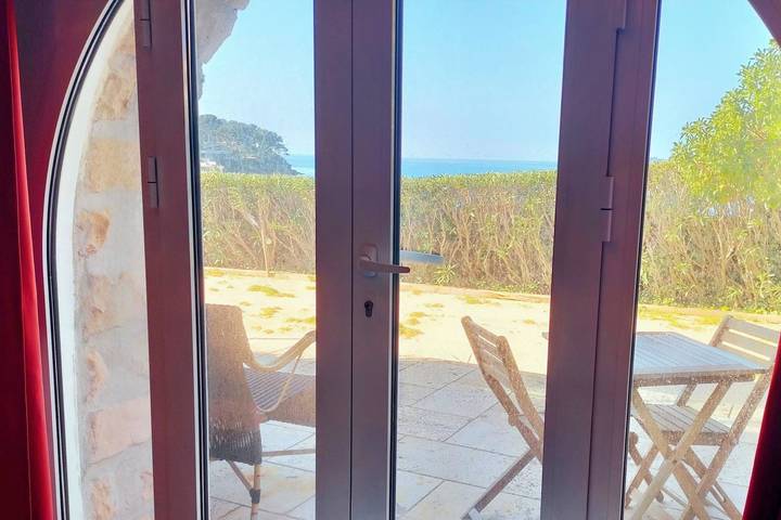 Gîte pour 4 personnes, avec jardin, adapté aux familles dans Plage de La Gorguette