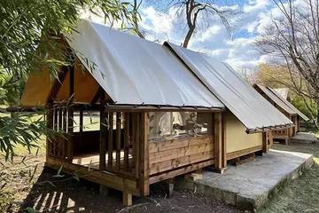 Mobil home pour 2 personnes à Laurac-en-Vivarais