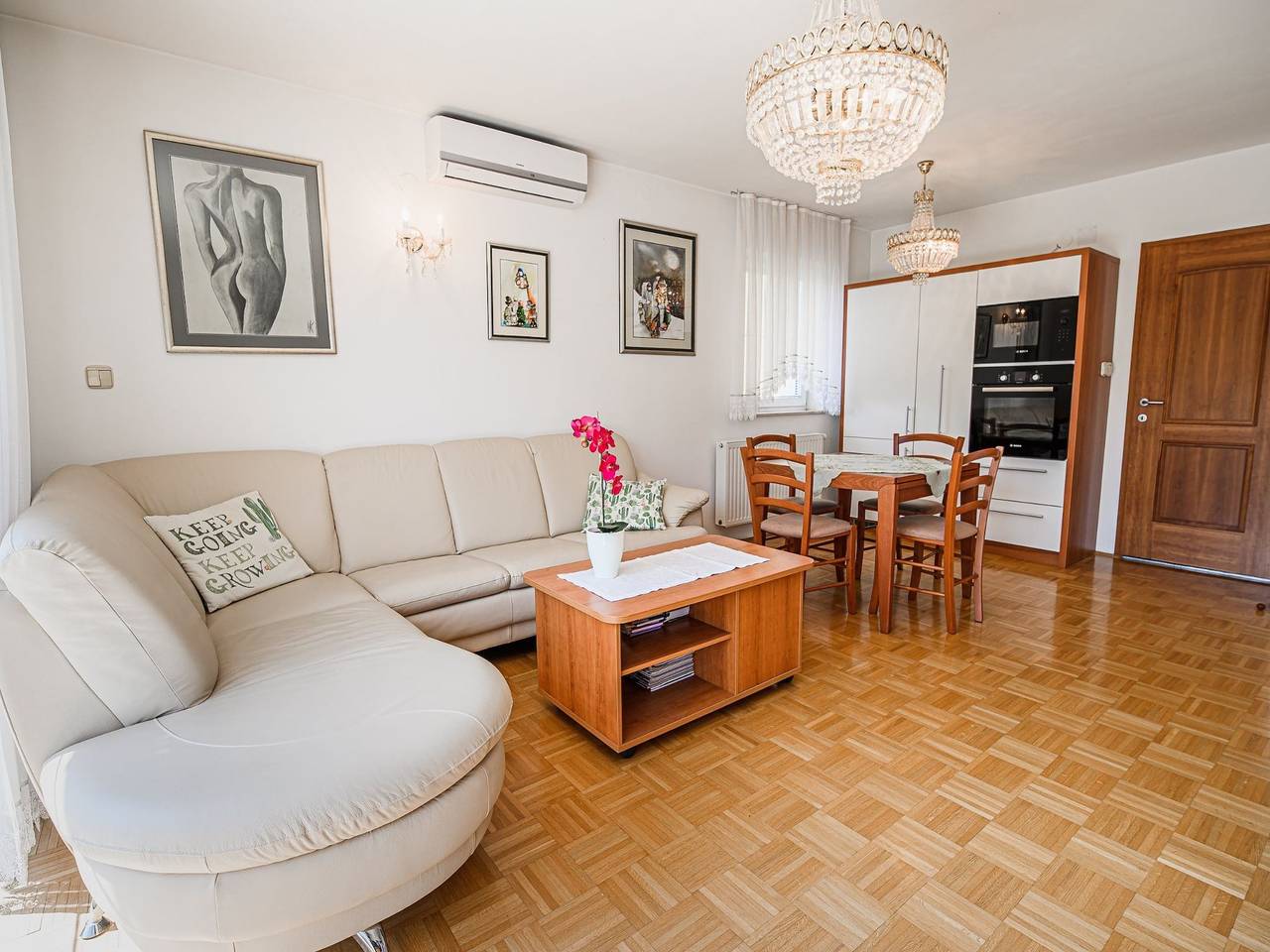 Ganze Wohnung, Sunny and Spacious Apartments with Terrace near Water Park - One Bedroom Apartment with Terrace in Untersteiermark