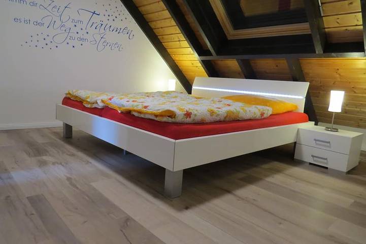 Ferienhaus für 5 Personen, mit Terrasse und Pool sowie Garten in Ostfriesland - 2