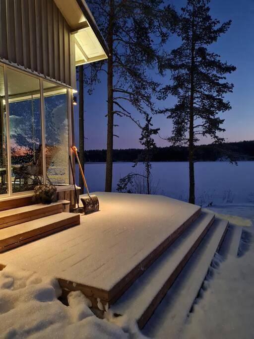 Ferienhaus für 5 Personen, mit Terrasse und Garten sowie Sauna und Seeblick in Leppävirta