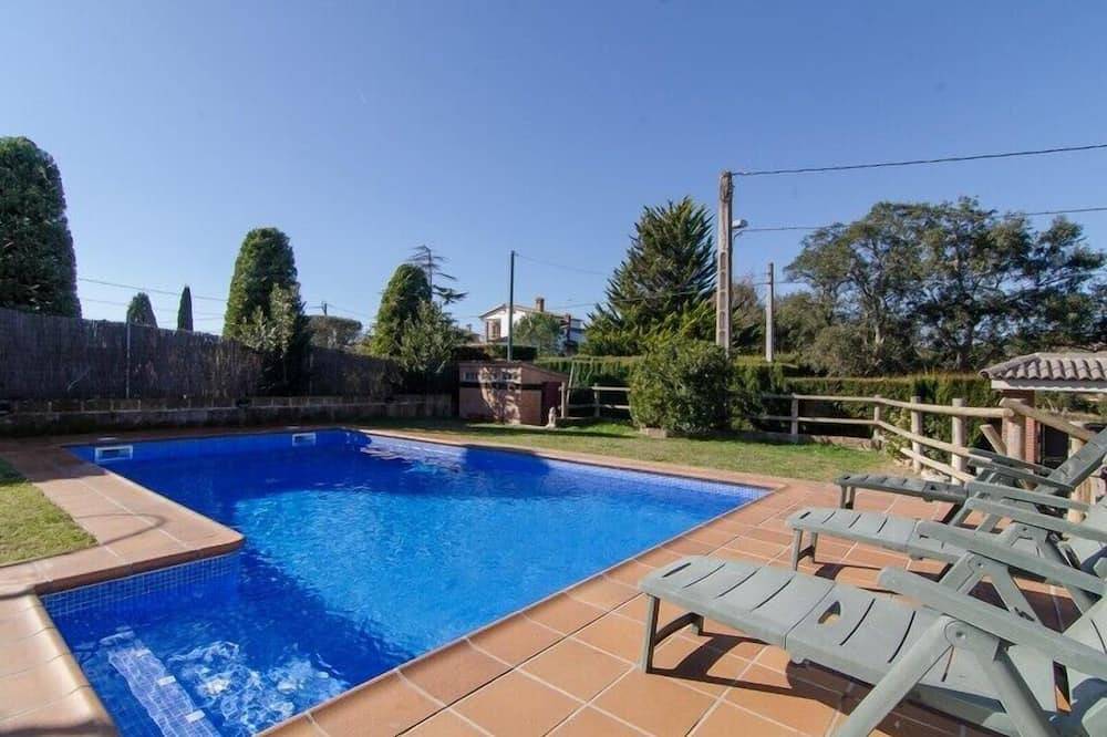 Club Villamar - Bonita casa muy comoda con piscina privada y un entorno familiar para disfrutar d... in Caldas de Malavella, Costa Brava
