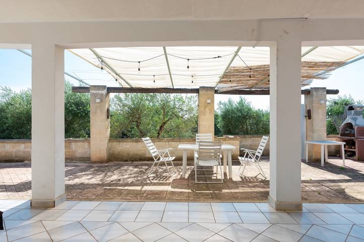 Villa 'Ulivi' met privéterras, wifi en airconditioning in Manduria, Golf van Tarente