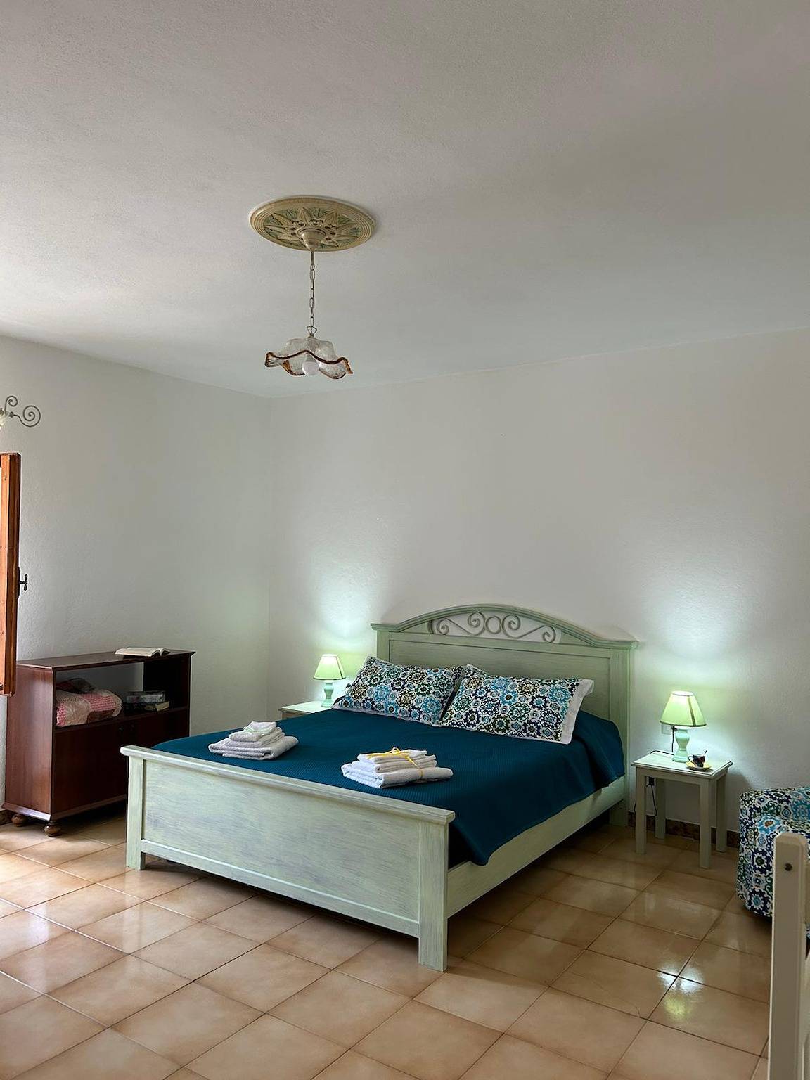 Holiday Home 'Casa Sonia' with Mountain View, Private Terrace and Wi-Fi in San Lorenzo (Osilo), Osilo