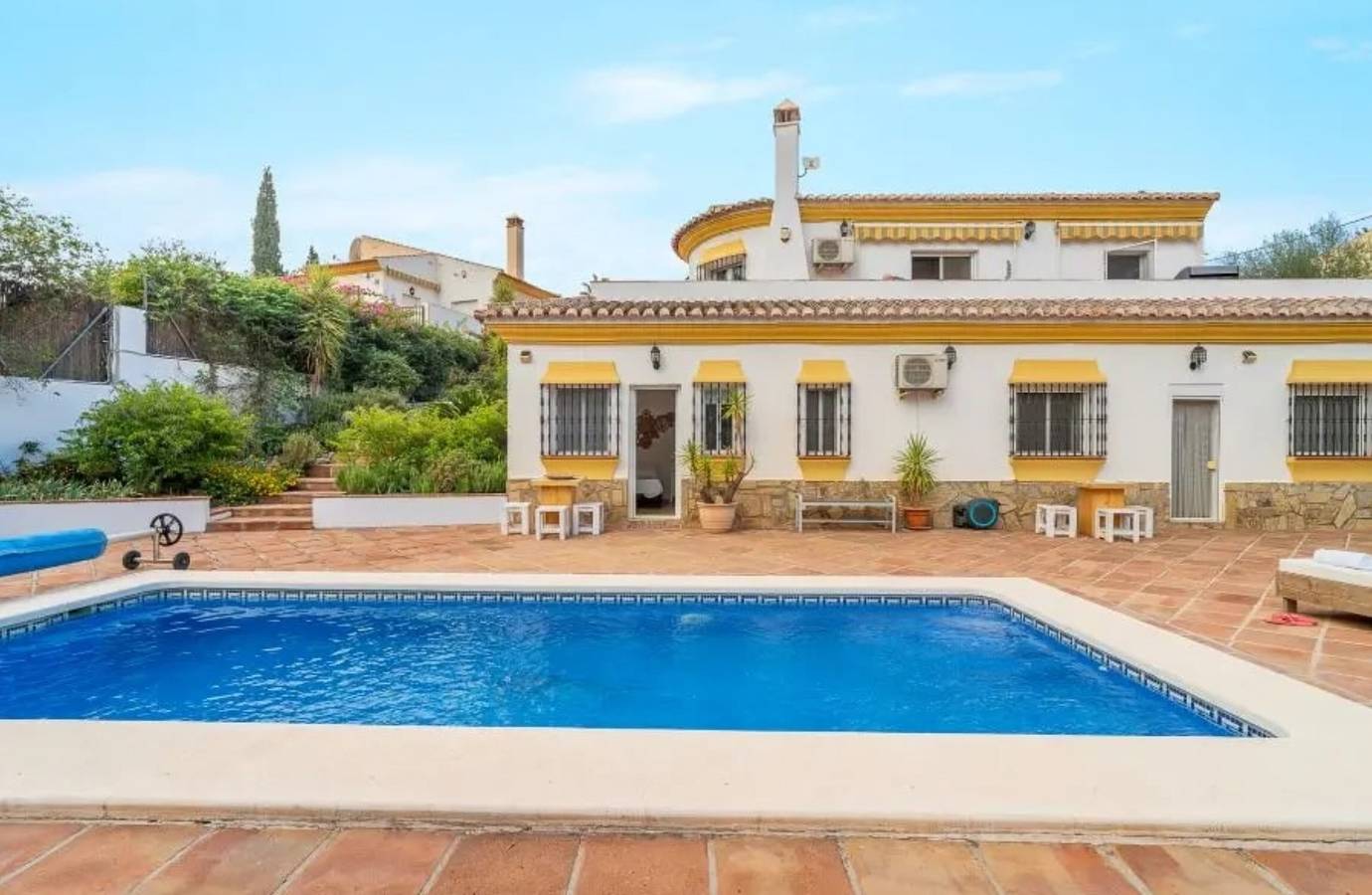 Villa 'Casa Siempre Verde' with Mountain View, Wi-Fi and Air Conditioning in Alcaucín, Málaga Province