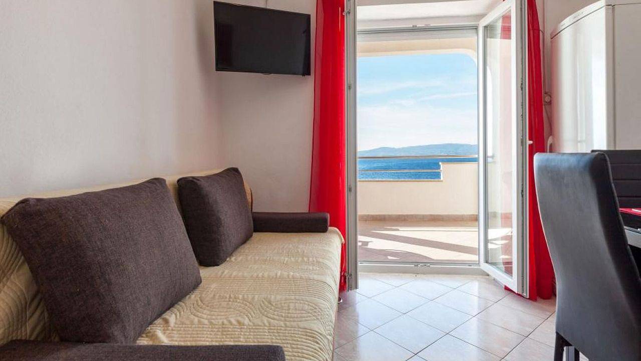 Ganze Ferienwohnung, Ferienwohnung für 6 Personen (60 m²) in Pisak in Pisak, Split-Dalmatien