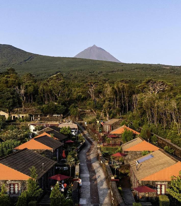 Casa de férias para 2 pessoas, com Terraço e Jacuzzi e ainda Jardim and Vista em São Roque do Pico