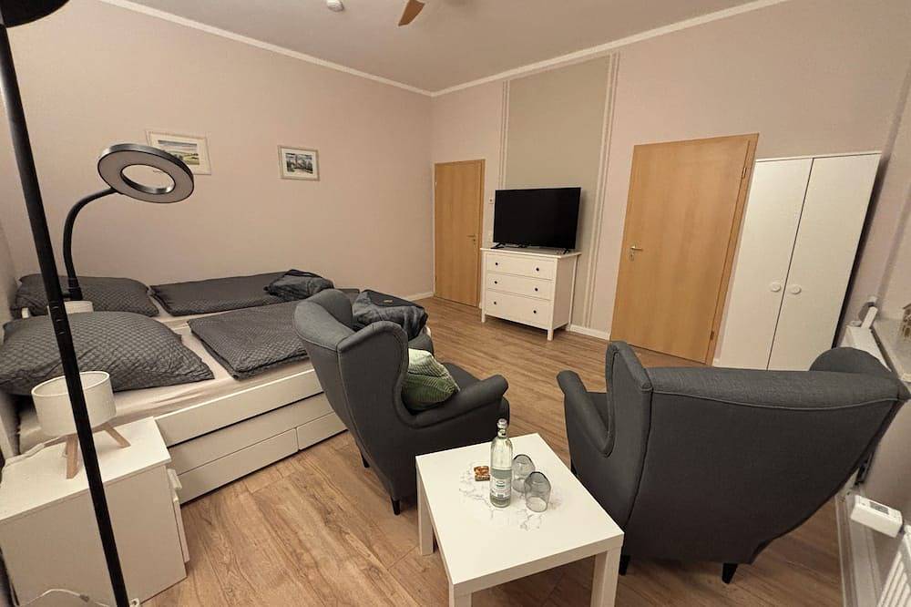 Ganze Wohnung, Fewo Jw Altentreptow – Gemütlich & zentral in Altentreptow, Mecklenburgische Seenplatte