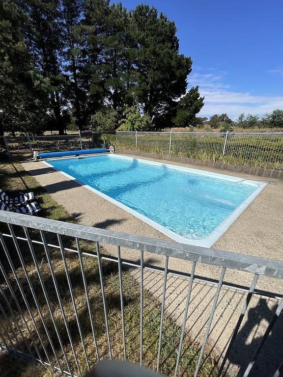 Bed and breakfast for 2 people, with garden in Victoria