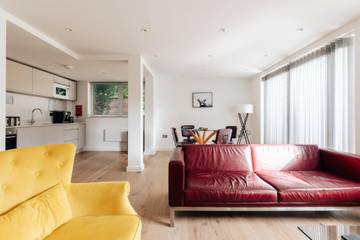 Gîte pour 4 personnes, avec jardin et balcon à Bath