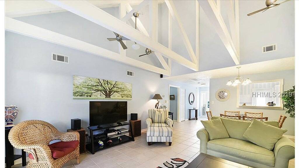 New Listing/New Owner - Large Open - 2 Bd/1 Ba - Walk to Beach - Palmetto Dunes in Palmetto Dunes, Beaufort County