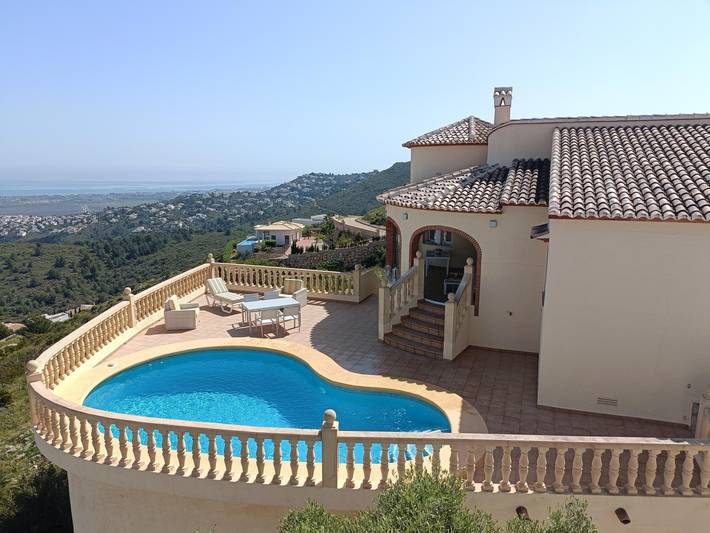 Casa rural para 6 personas, con terraza, Se admiten mascotas en Ráfol de Almunia