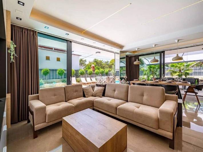 Villa für 8 Personen, mit Sauna und Garten auf Rab