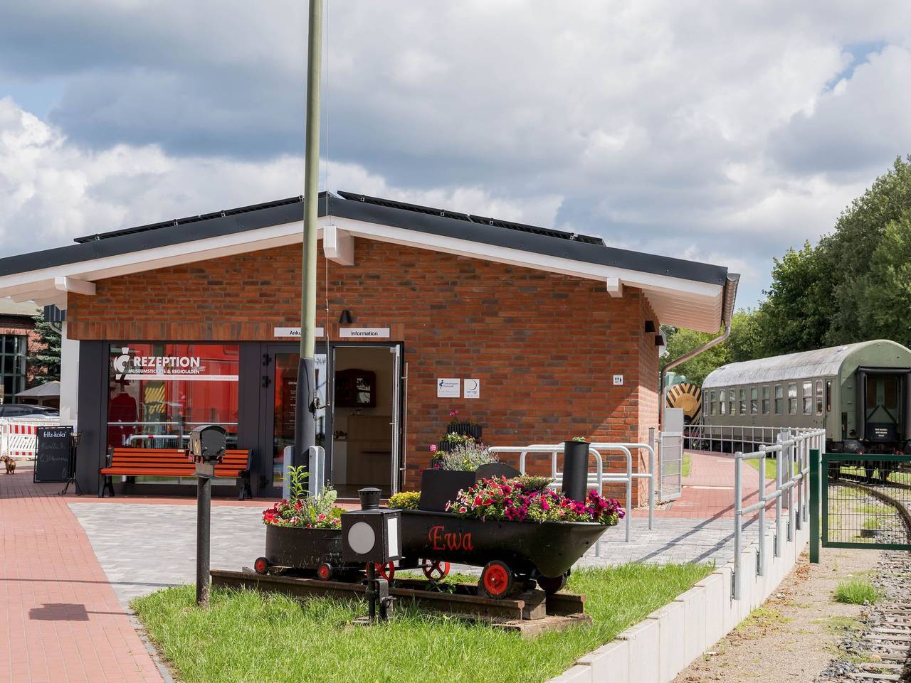 Lokschuppen Pasewalk- Gästehäuser mit Dz, Ez und Küche - Doppelzimmer 206 in Pasewalk, Vorpommern