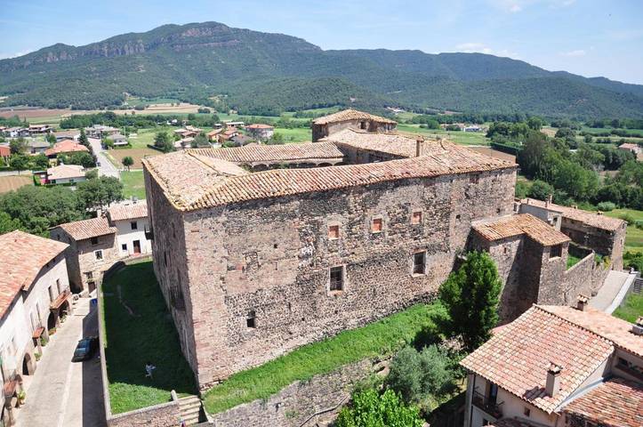 Gîte pour 5 personnes, avec balcon et vue à Santa Pau - 3