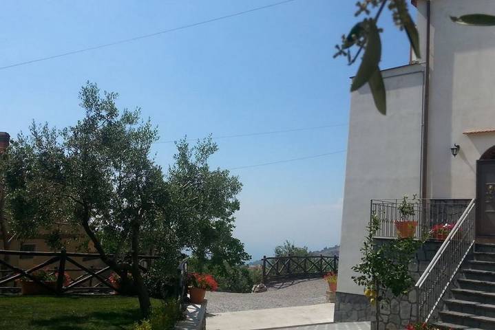 Gîte pour 4 personnes, avec balcon et jardin à Vico Equense - 3