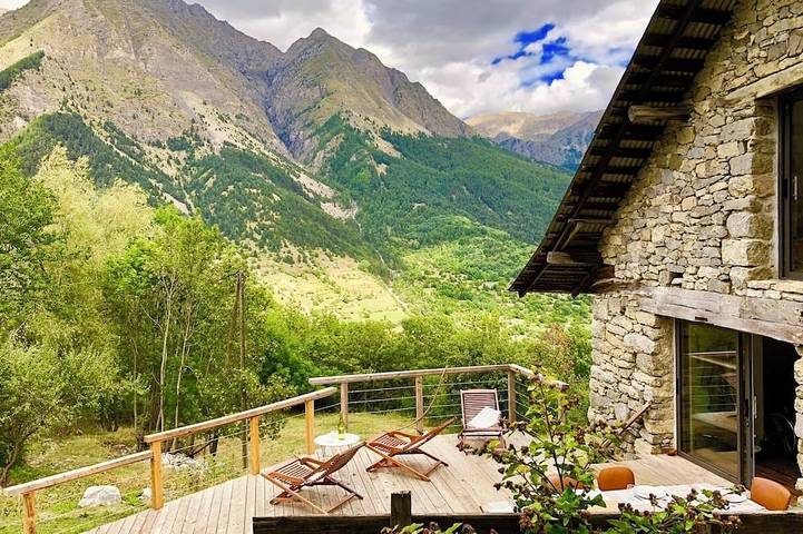Gîte pour 6 personnes, avec Balcon et Jardin