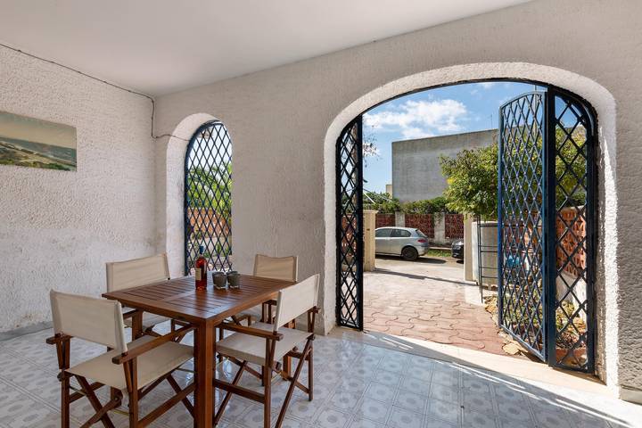 Location de vacances pour 10 personnes, avec jardin, animaux acceptés à Baia Verde - 2