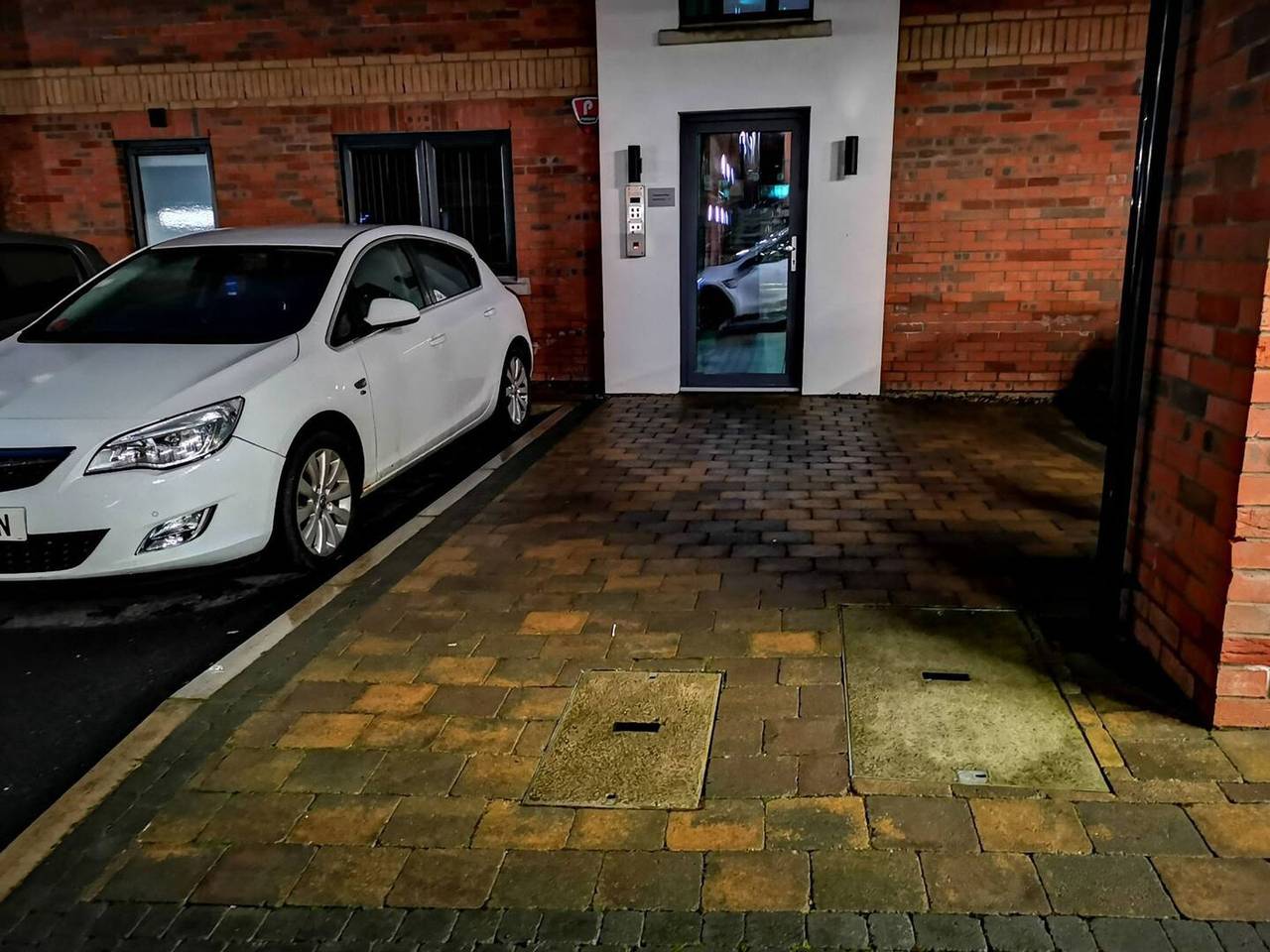 Entire apartment, Belfast Central 2 bedroom luxurious modern stay in Belfast, County Antrim