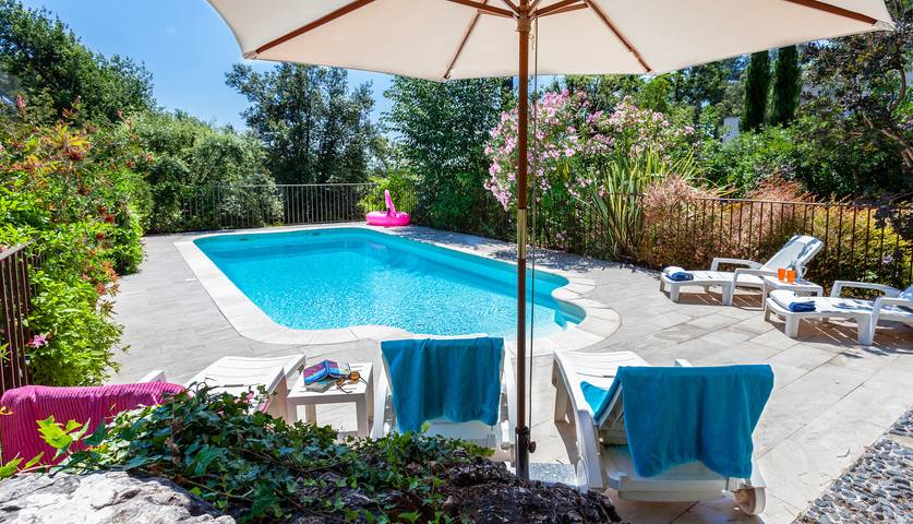 Gîte pour 4 personnes, avec piscine dans les Alpes maritimes - 2