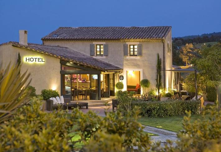 Hôtel pour 2 personnes, avec jardin et sauna ainsi que jacuzzi et piscine dans Cite Medievale - 2