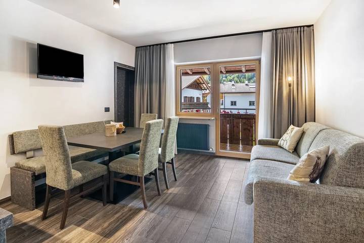 Ferienwohnung für 3 Personen, mit Balkon im Vinschgau - 2