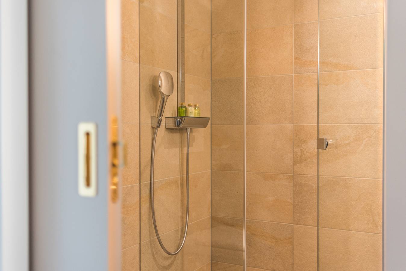 Deltaprivé - Luxus Seevilla 30 in Spiez, Thunersee