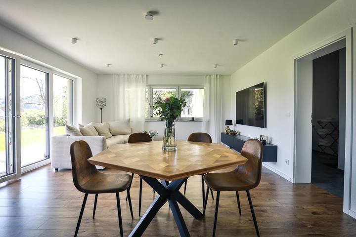 Ferienwohnung für 4 Personen, mit Terrasse und Garten sowie Ausblick in Murrhardt