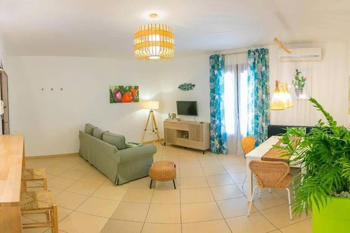 Casa sulla spiaggia per 4 persone, con terrazza e panorama in Sicilia