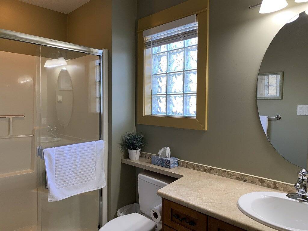 Right across from the pool & hot-tub! in Parksville, Regional District of Nanaimo