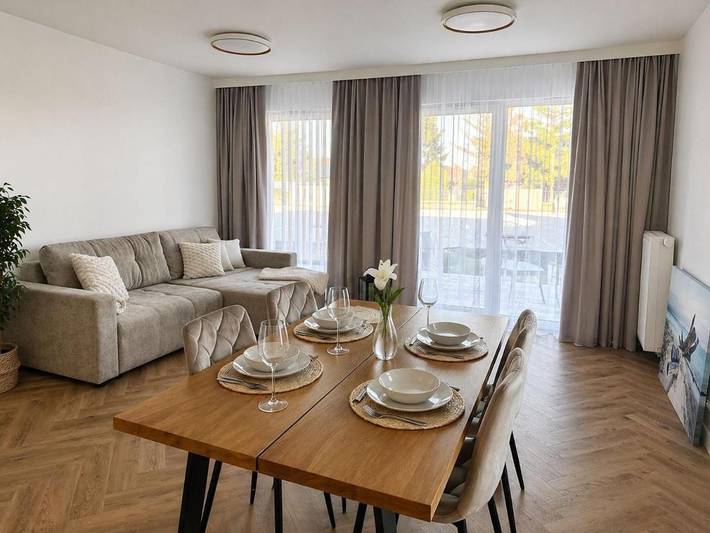 Apartament wakacyjny dla 4 osób, z Taras i Ogród oraz Basen i Sauna w Wyspa Sobieszewska