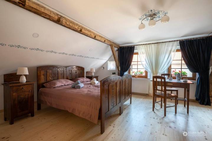 Ferienhaus für 10 Personen, mit Ausblick und Garten
