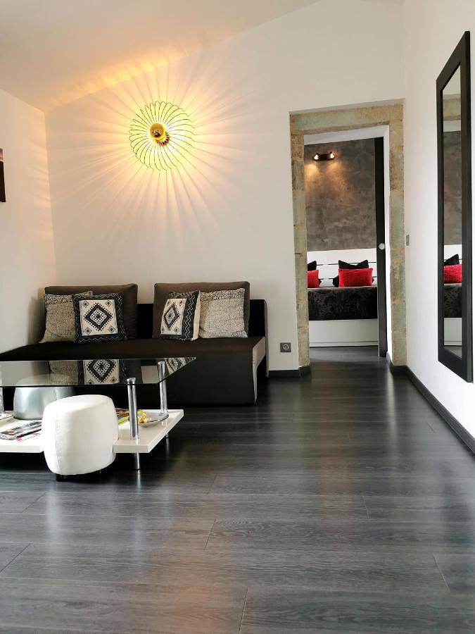 Location de vacances pour 3 personnes, avec terrasse et vue à Chambonas - 4