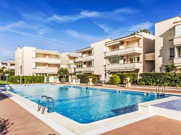 Ferienwohnung für 6 Personen, mit Terrasse und Kinderpool sowie Garten in Vinaròs