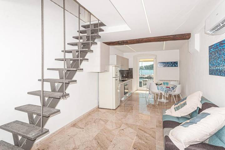 Apartamento de vacaciones para 3 personas, con balcón y vistas - 1