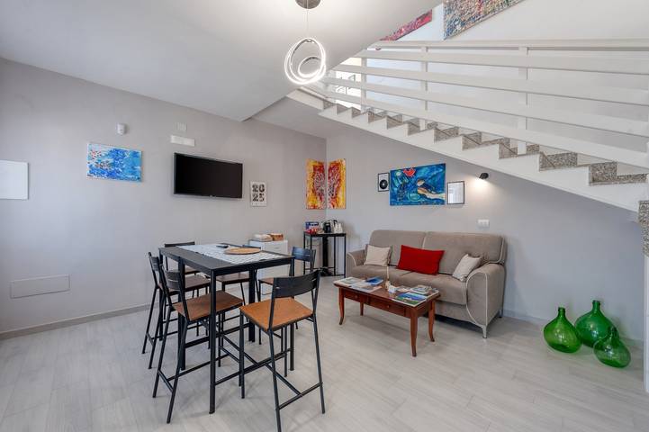 Room 'Nel Blu Dipinto Di Blu' with Shared Terrace, Wi-Fi and Air Conditioning in Squinzano, Lecce Province